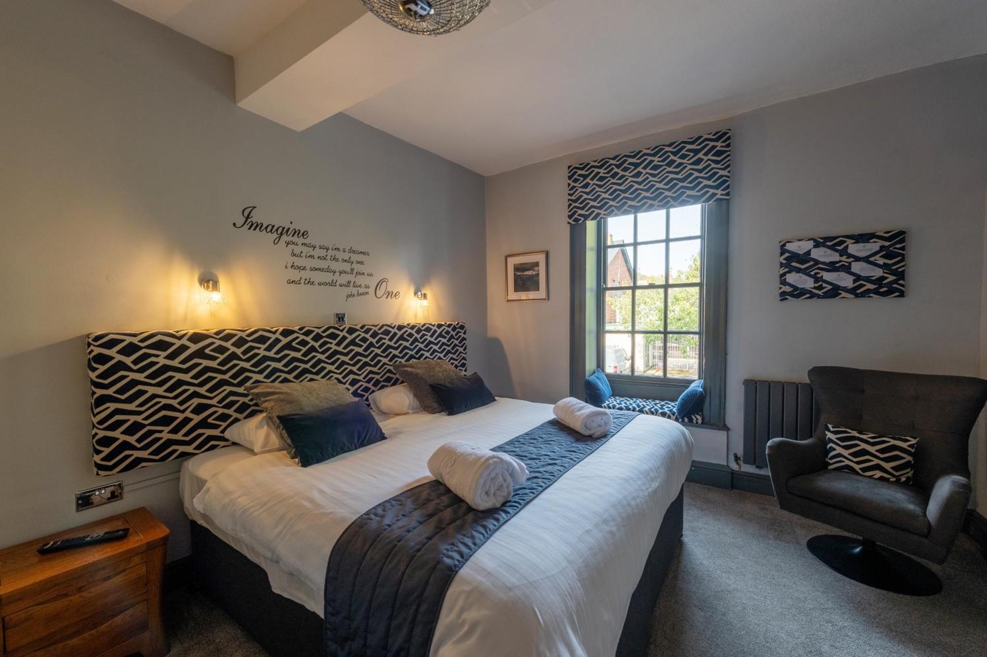 Crown And Cushion Appleby Hotel Exterior photo