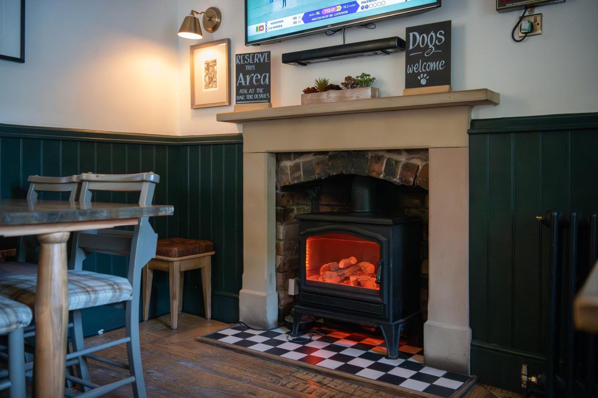 Crown And Cushion Appleby Hotel Exterior photo