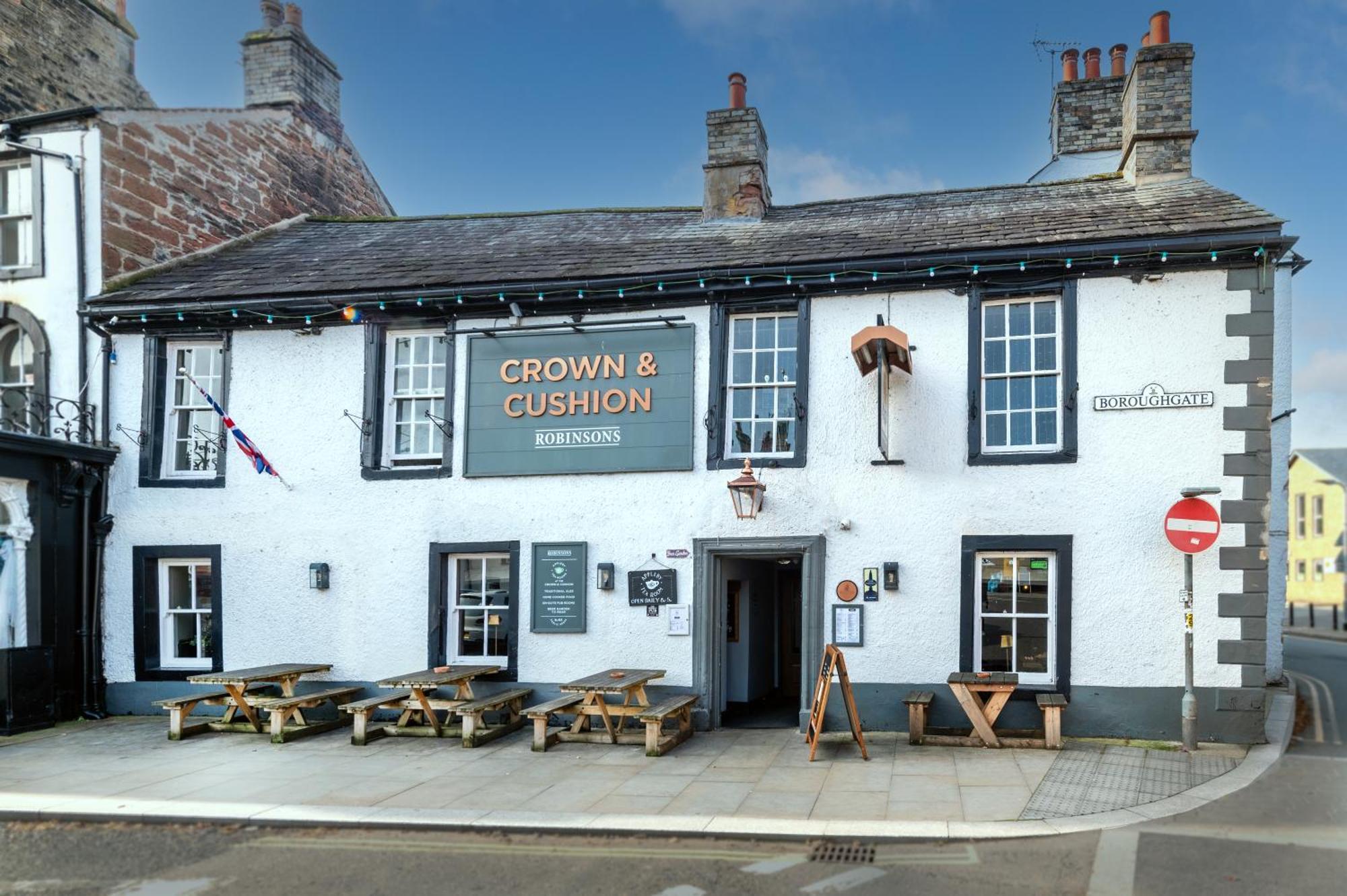 Crown And Cushion Appleby Hotel Exterior photo